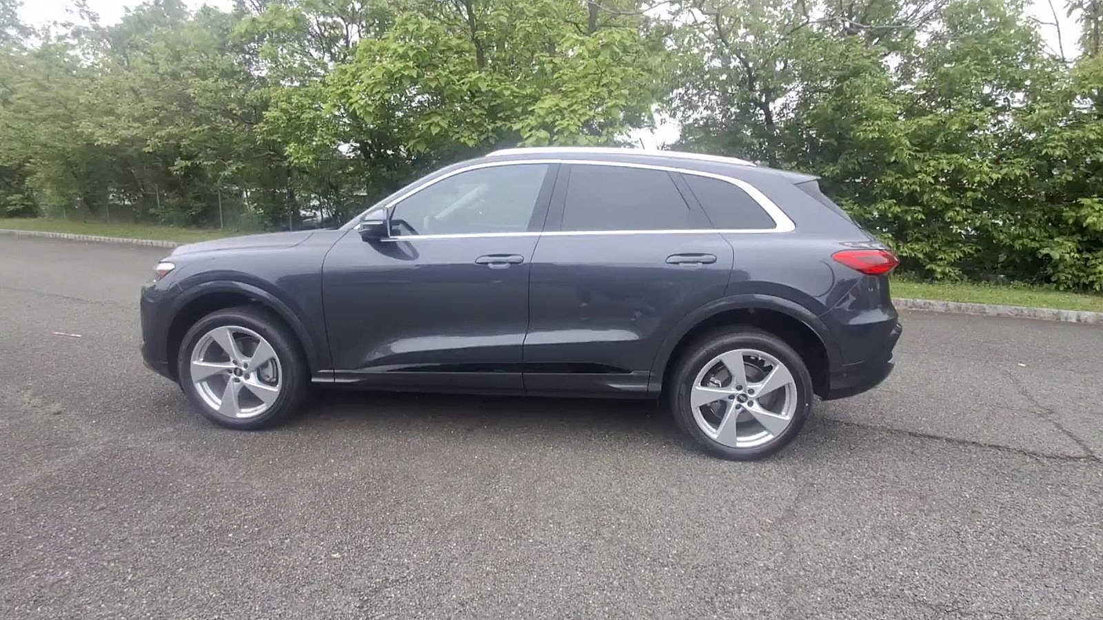 Thumbnail: 2025 Audi Q5 - 5