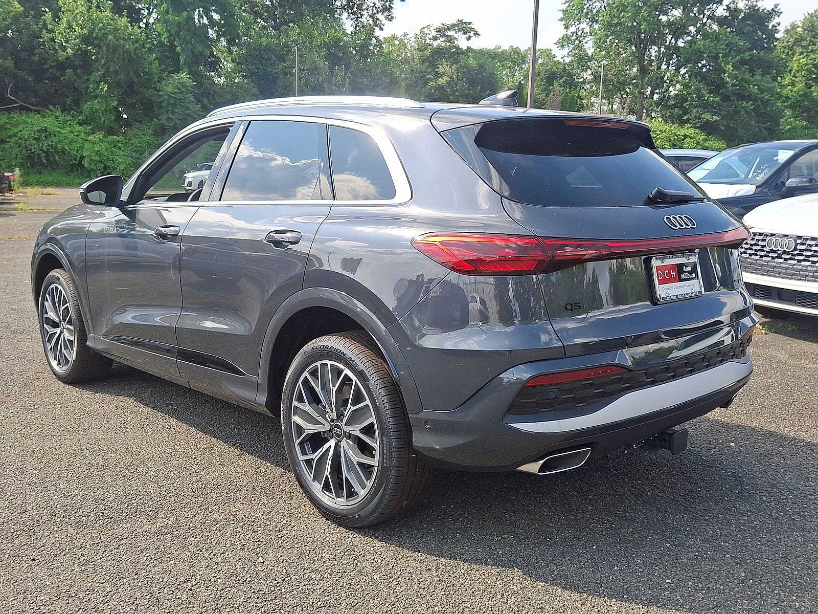 Thumbnail: 2025 Audi Q5 - 11