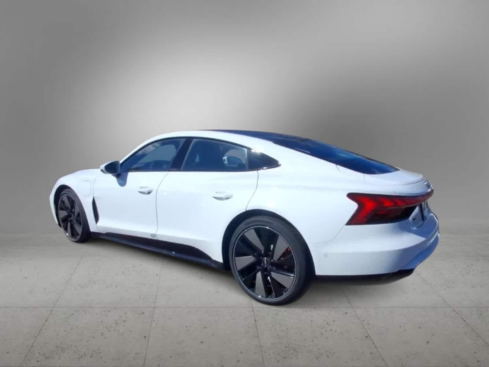 2025 Audi e-tron GT Premium Plus 6