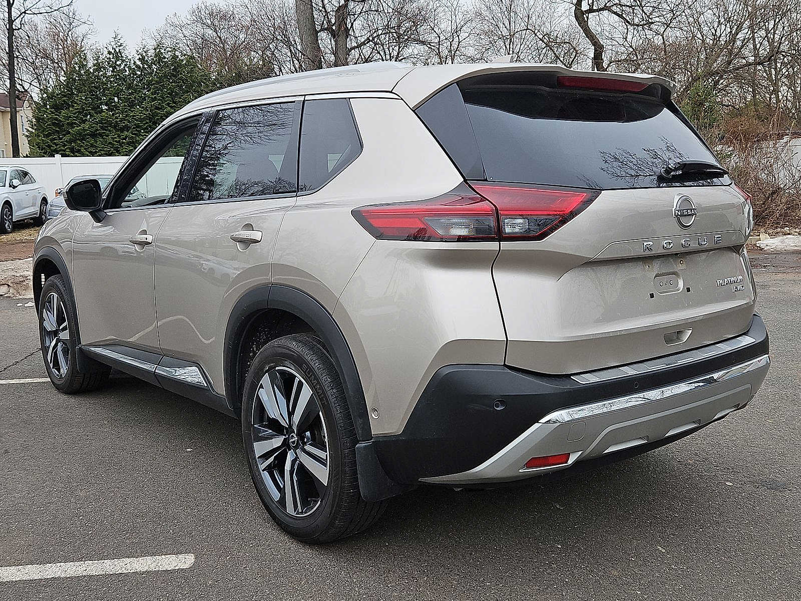 Thumbnail: 2022 Nissan Rogue - 22