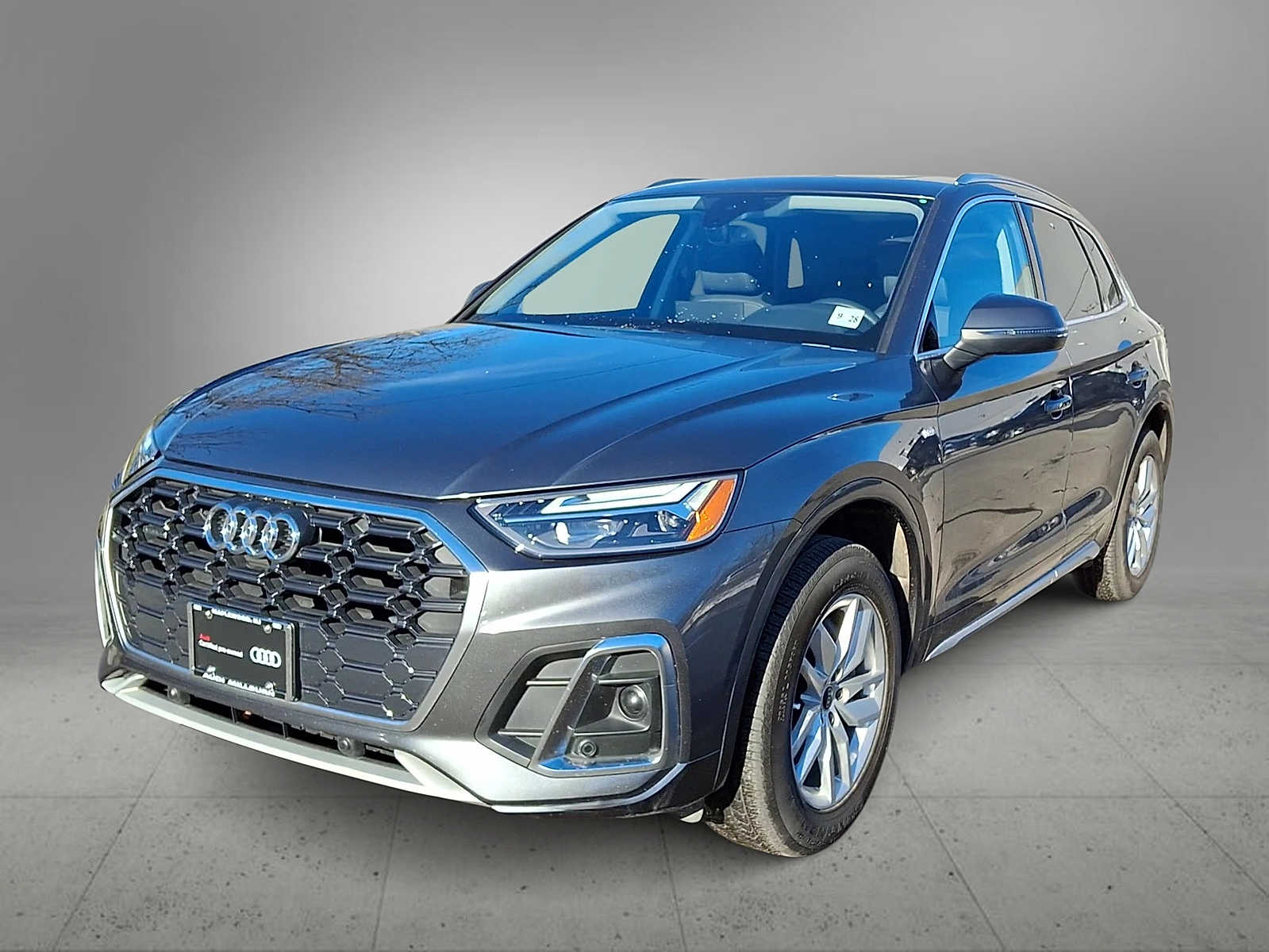 Thumbnail: 2023 Audi Q5 - 4