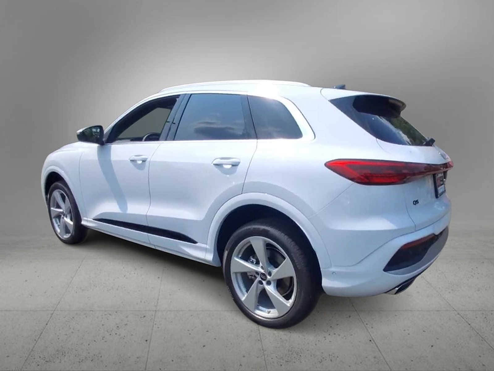 2025 Audi Q5 Premium Plus 6