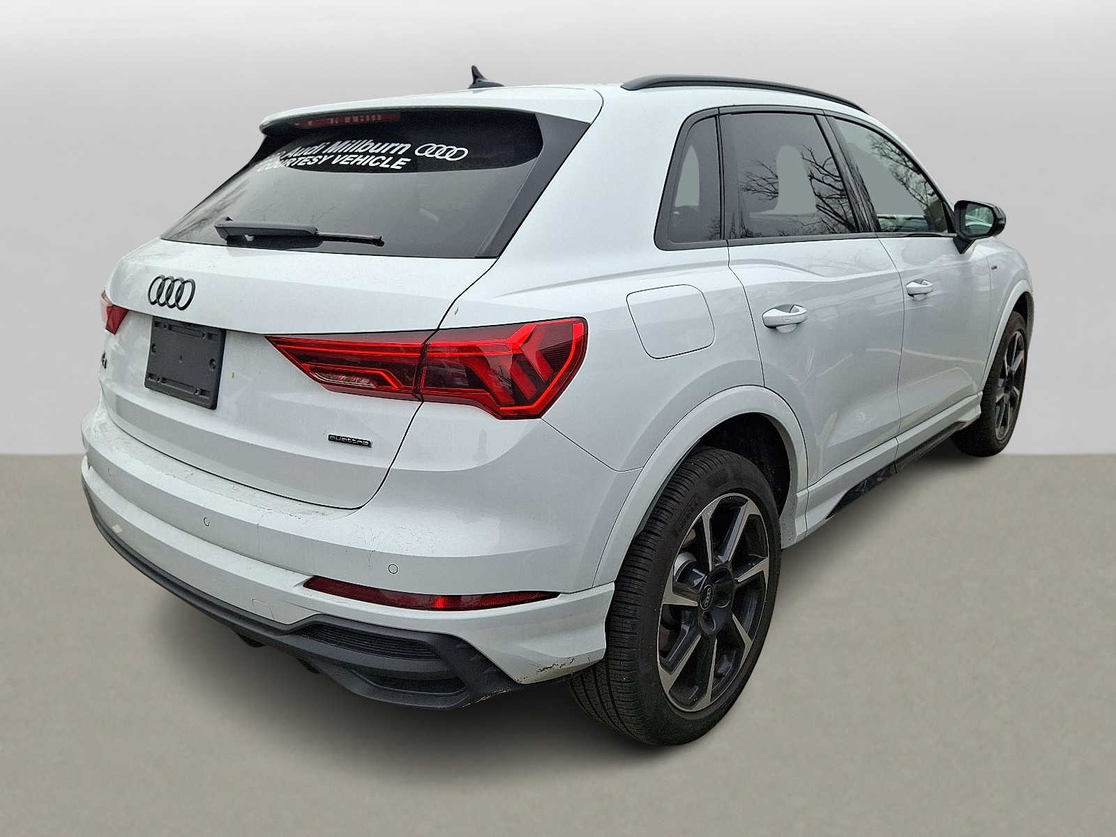 Thumbnail: 2025 Audi Q3 - 3