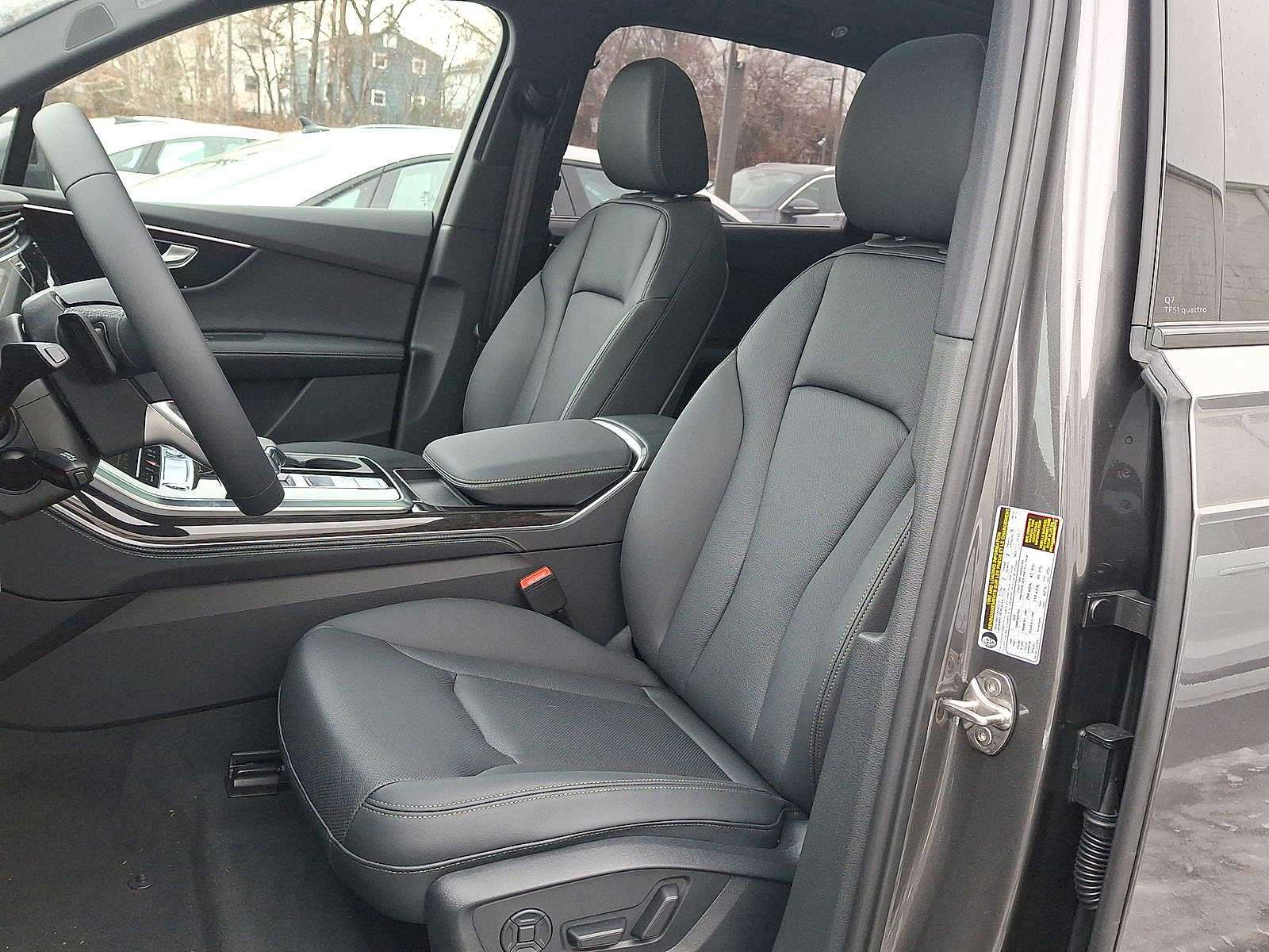 Thumbnail: 2026 Audi Q7 - 13