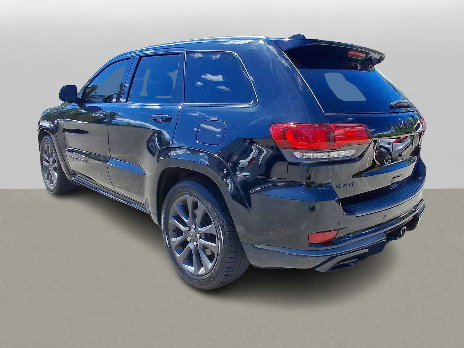 Thumbnail: 2018 Jeep Grand Cherokee - 28