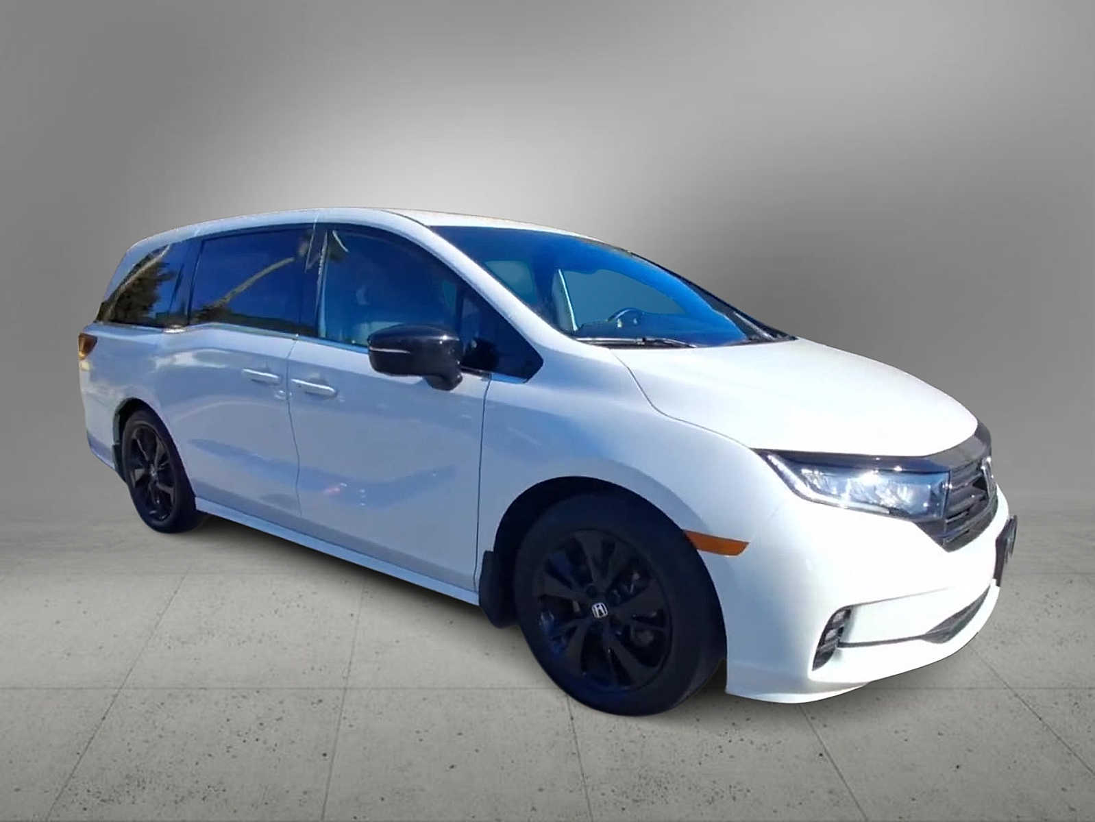 Thumbnail: 2023 Honda Odyssey - 2