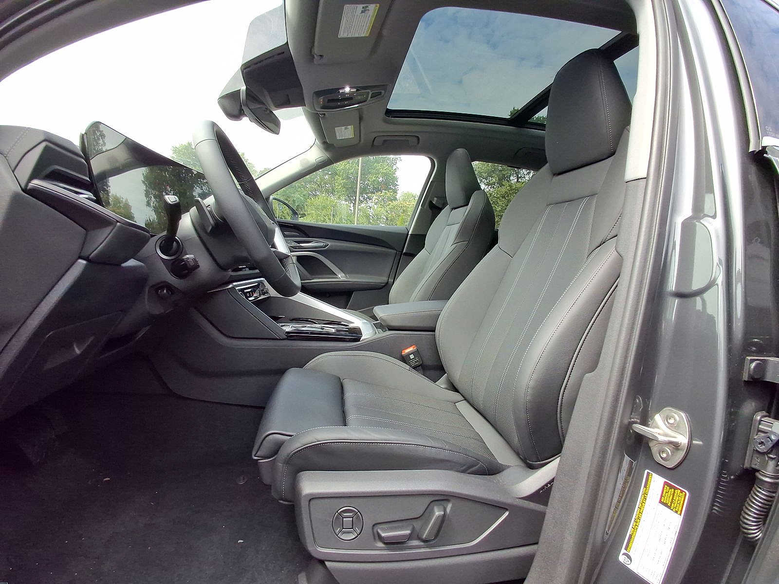 Thumbnail: 2025 Audi Q5 - 14