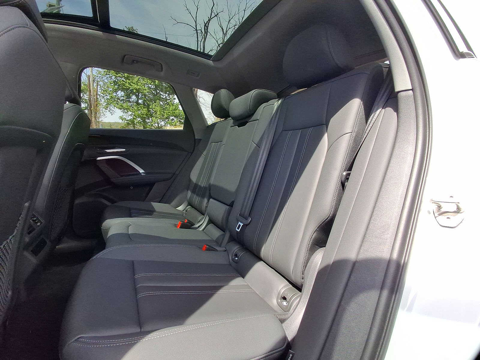 Thumbnail: 2025 Audi Q5 - 20