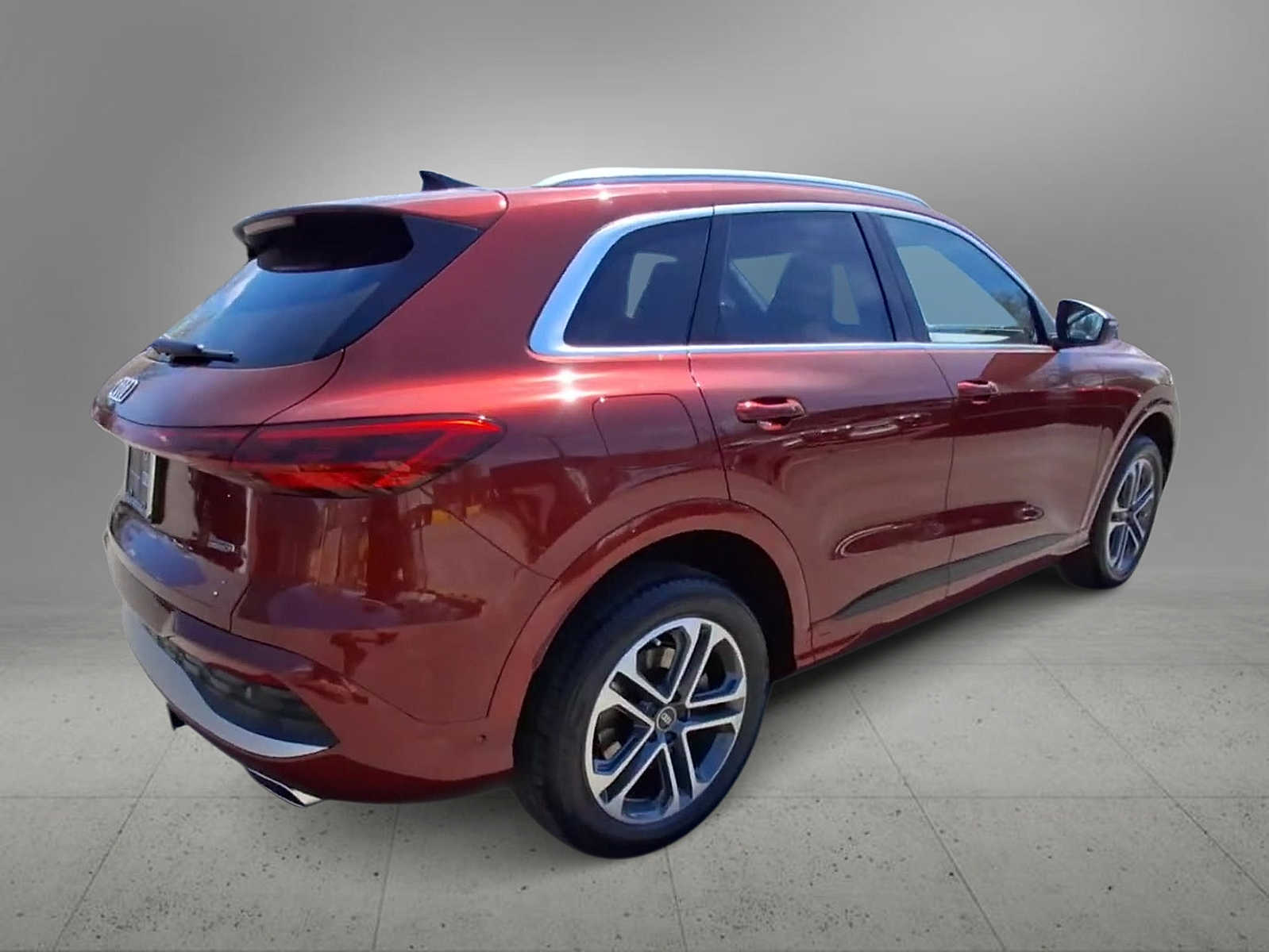 Thumbnail: 2025 Audi Q5 - 8