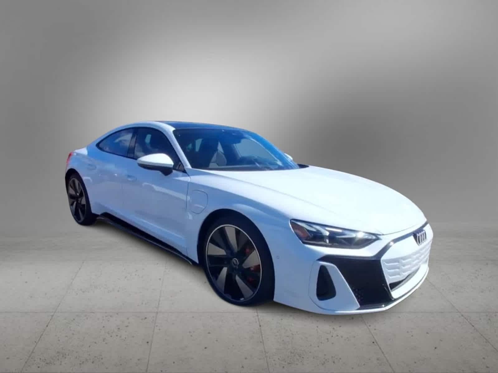 2025 Audi e-tron GT Premium Plus 2