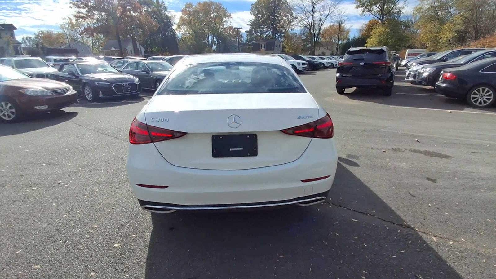 Thumbnail: 2023 Mercedes-Benz C-Class - 7