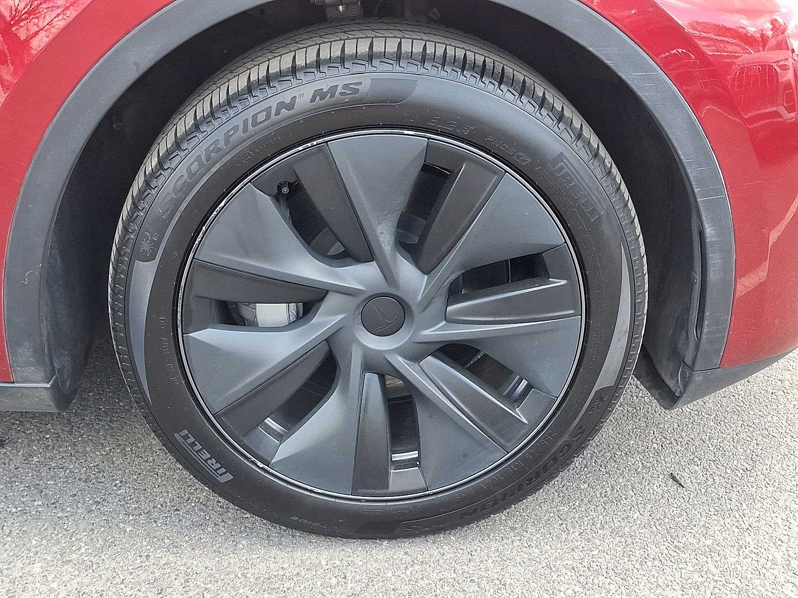 Thumbnail: 2024 Tesla Model Y - 27