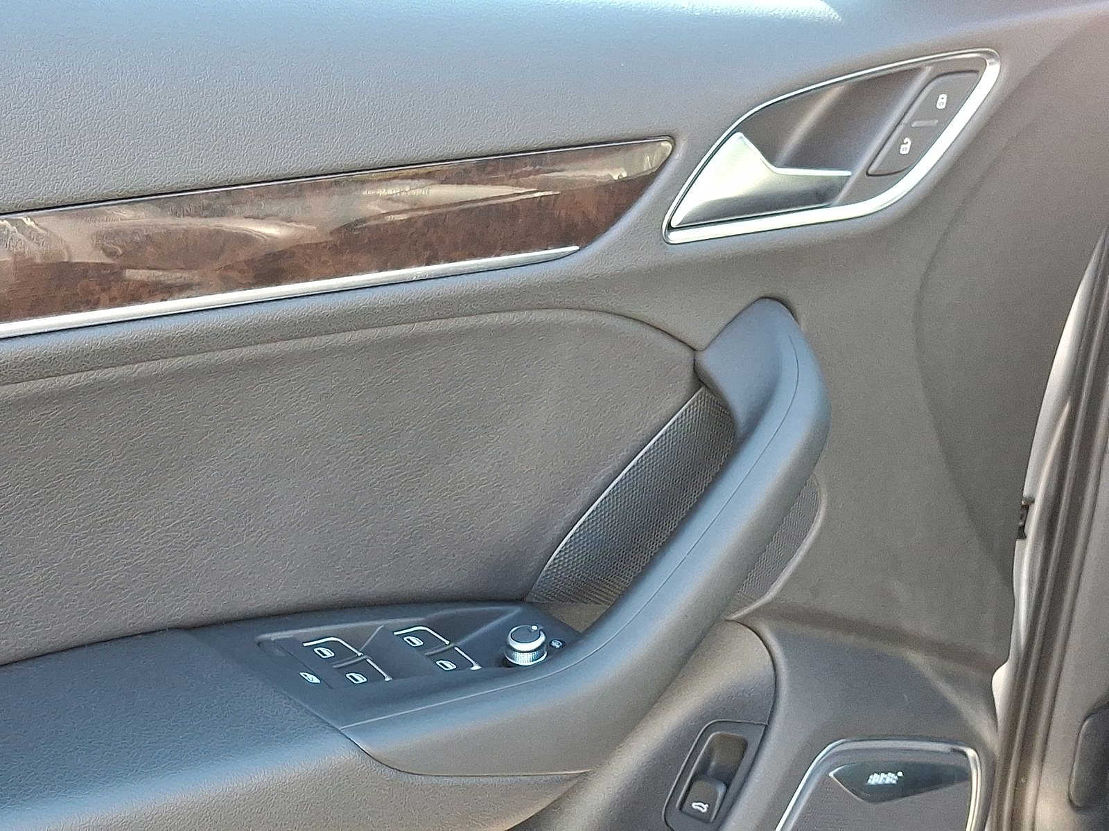 Thumbnail: 2015 Audi Q3 - 10