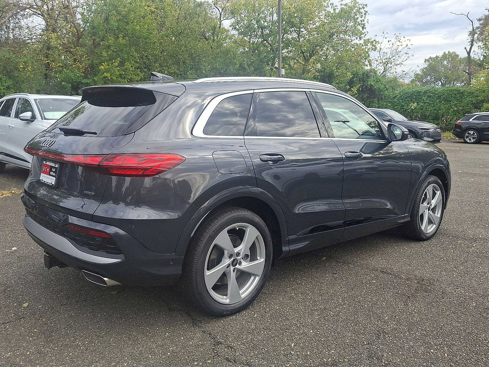 Thumbnail: 2025 Audi Q5 - 12