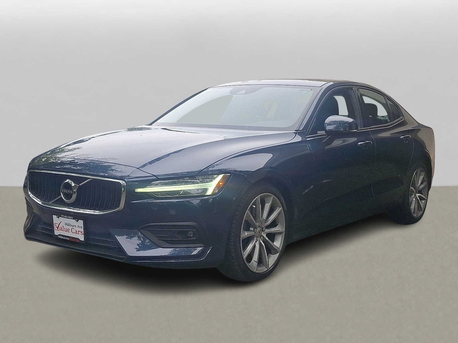 2021 Volvo S60 T6 Momentum -
                  Maplewood, NJ
