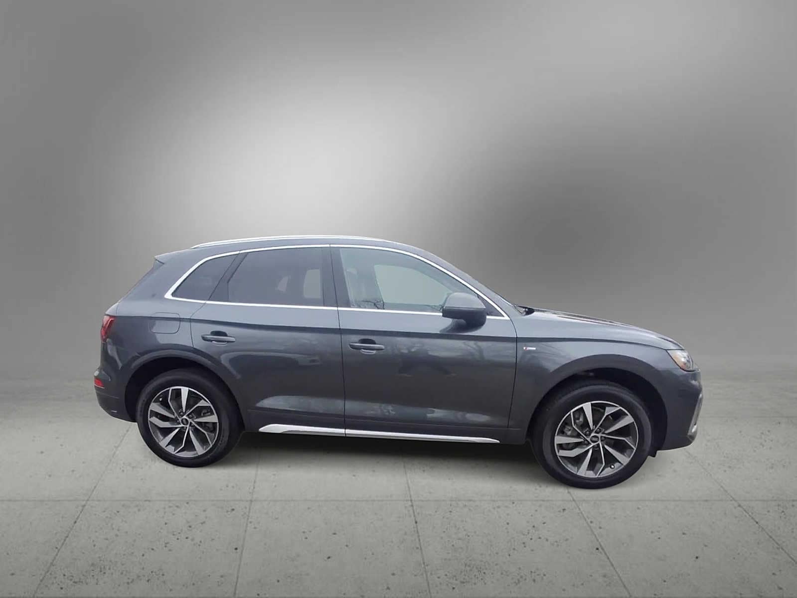 Thumbnail: 2022 Audi Q5 - 9