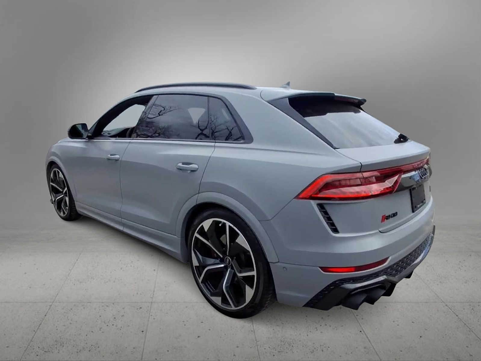 Thumbnail: 2024 Audi RS Q8 - 6