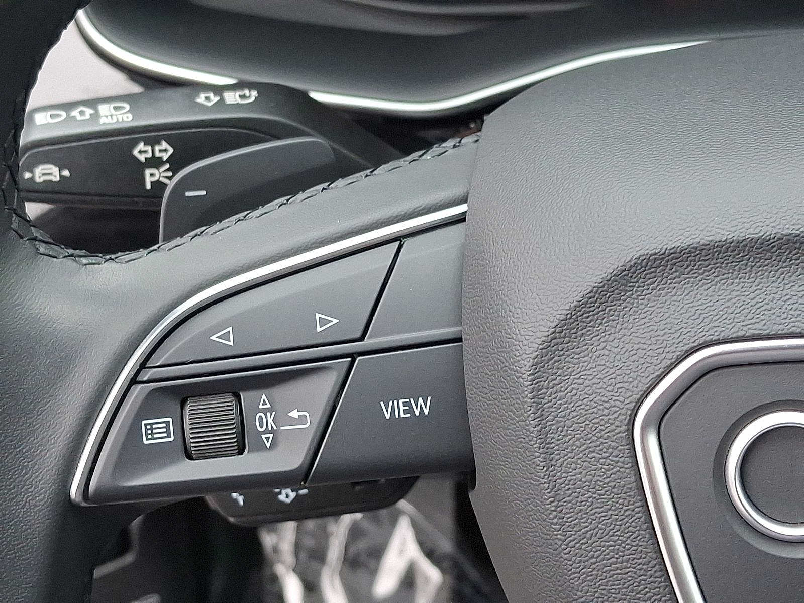 Thumbnail: 2023 Audi Q7 - 17