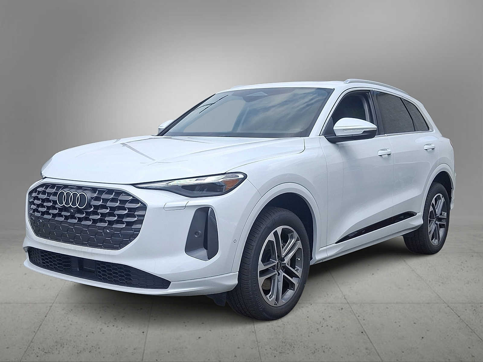 Thumbnail: 2025 Audi Q5 - 1