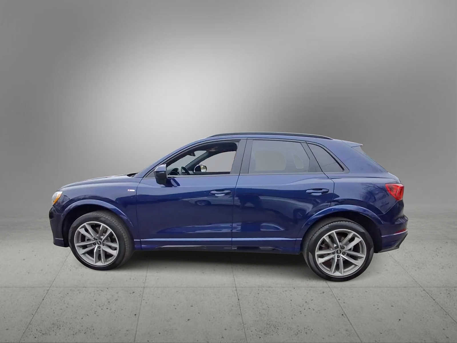 Thumbnail: 2022 Audi Q3 - 5