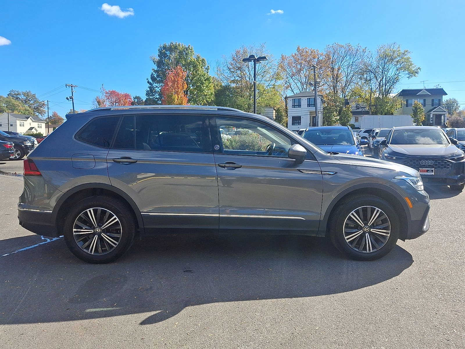 Thumbnail: 2024 Volkswagen Tiguan - 23