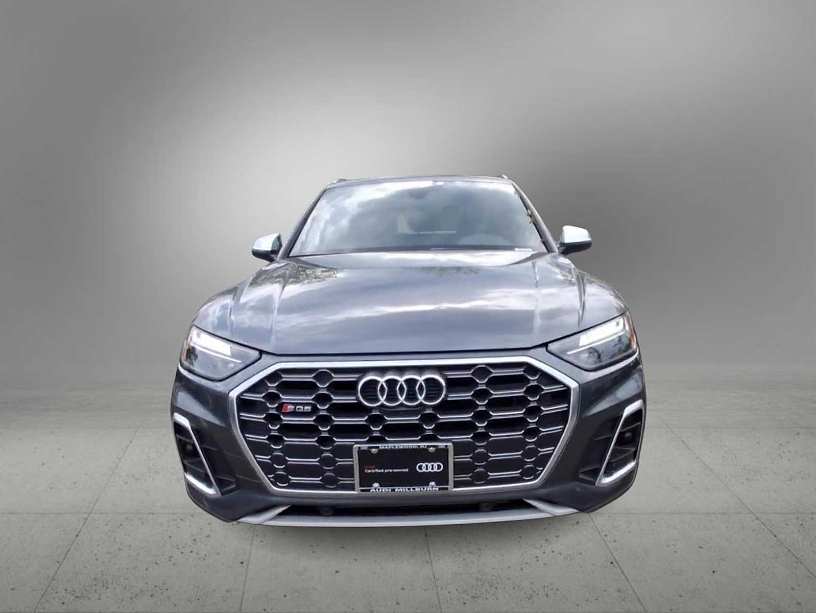 Thumbnail: 2023 Audi SQ5 - 3
