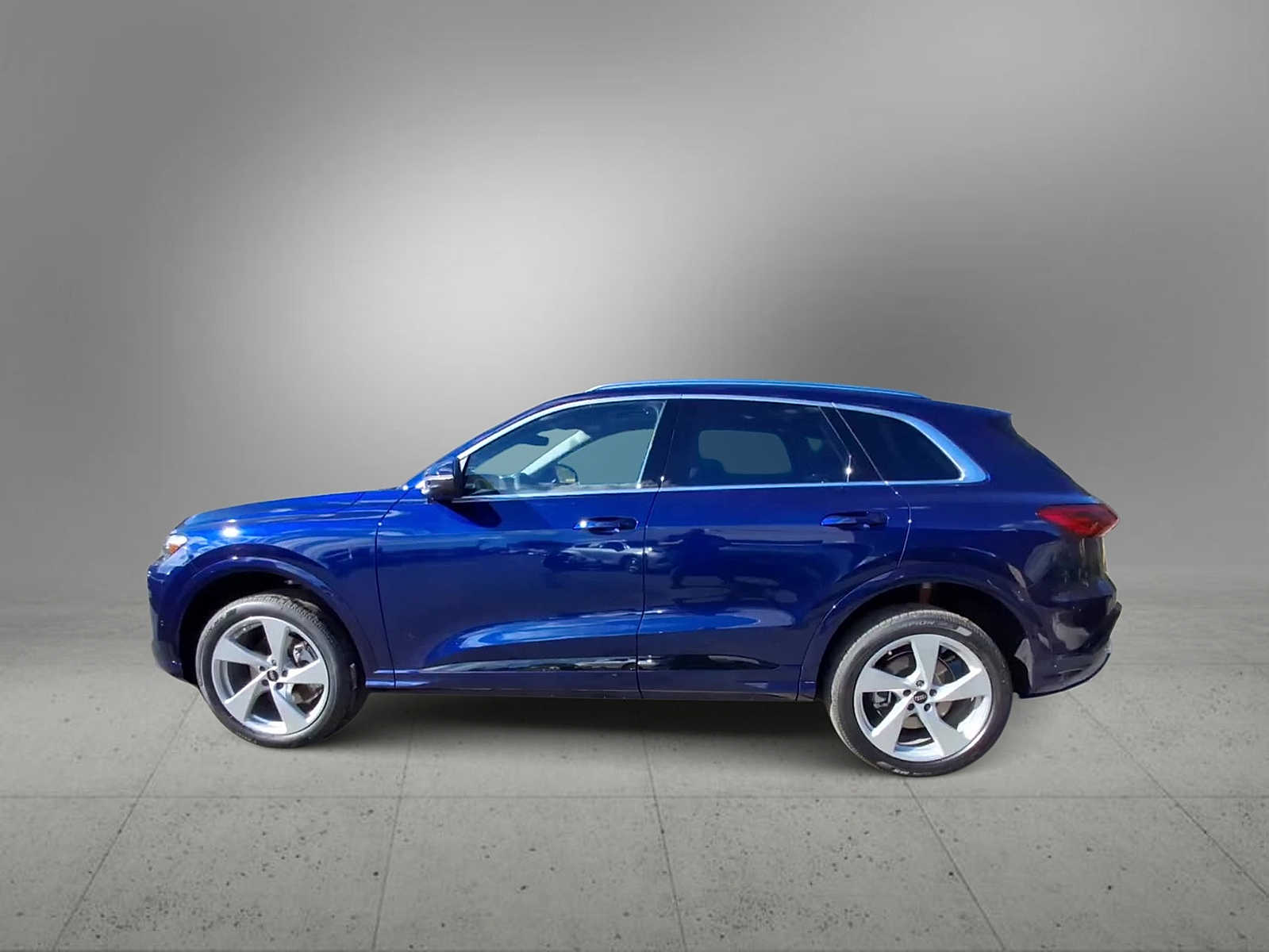 Thumbnail: 2025 Audi Q5 - 5