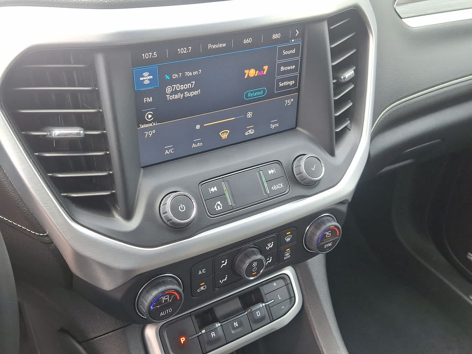 2023 GMC Acadia SLT 14