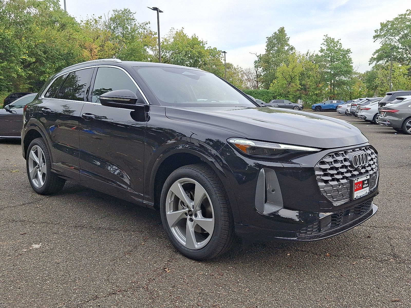 Thumbnail: 2025 Audi Q5 - 10