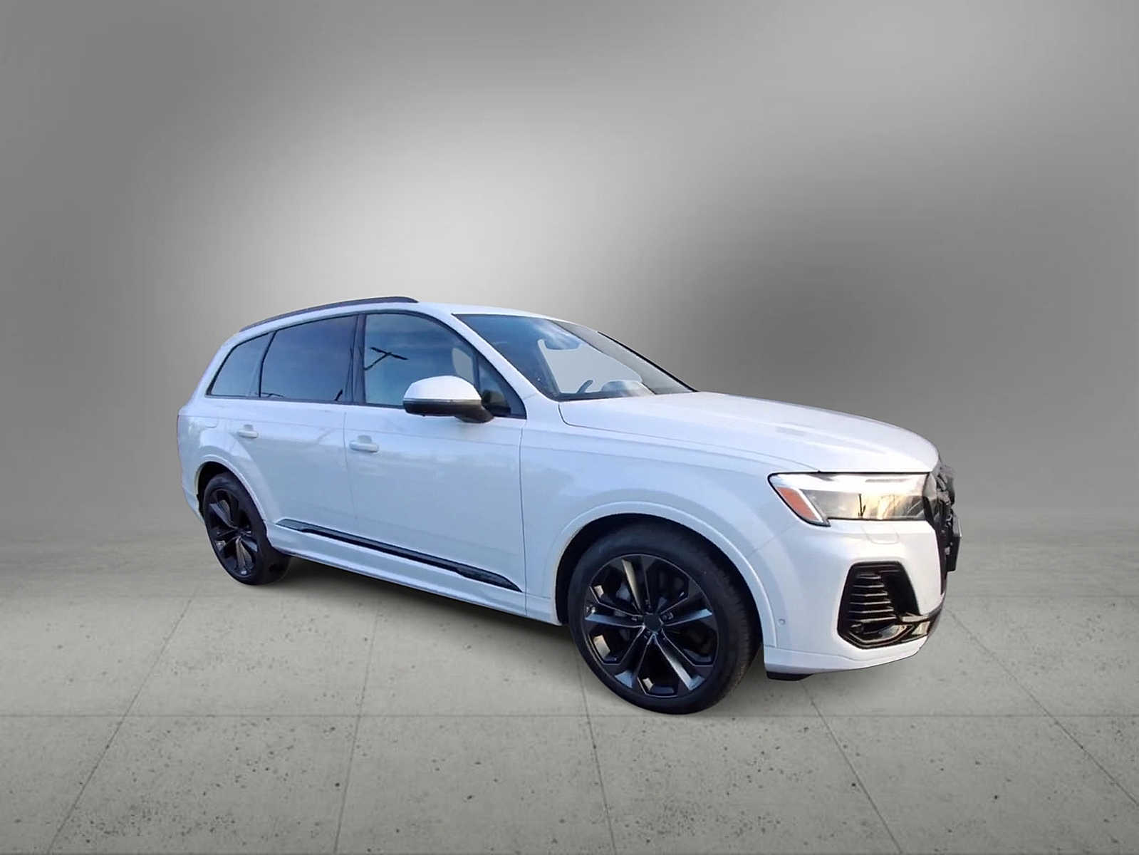 Thumbnail: 2026 Audi Q7 - 2