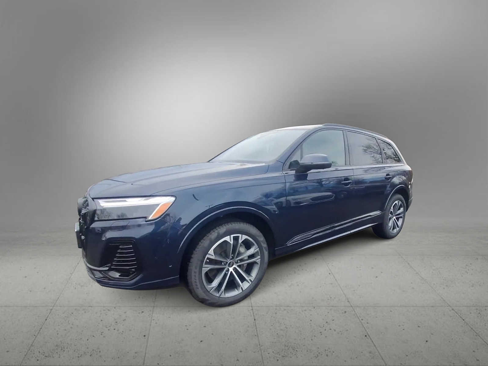 Thumbnail: 2026 Audi Q7 - 4