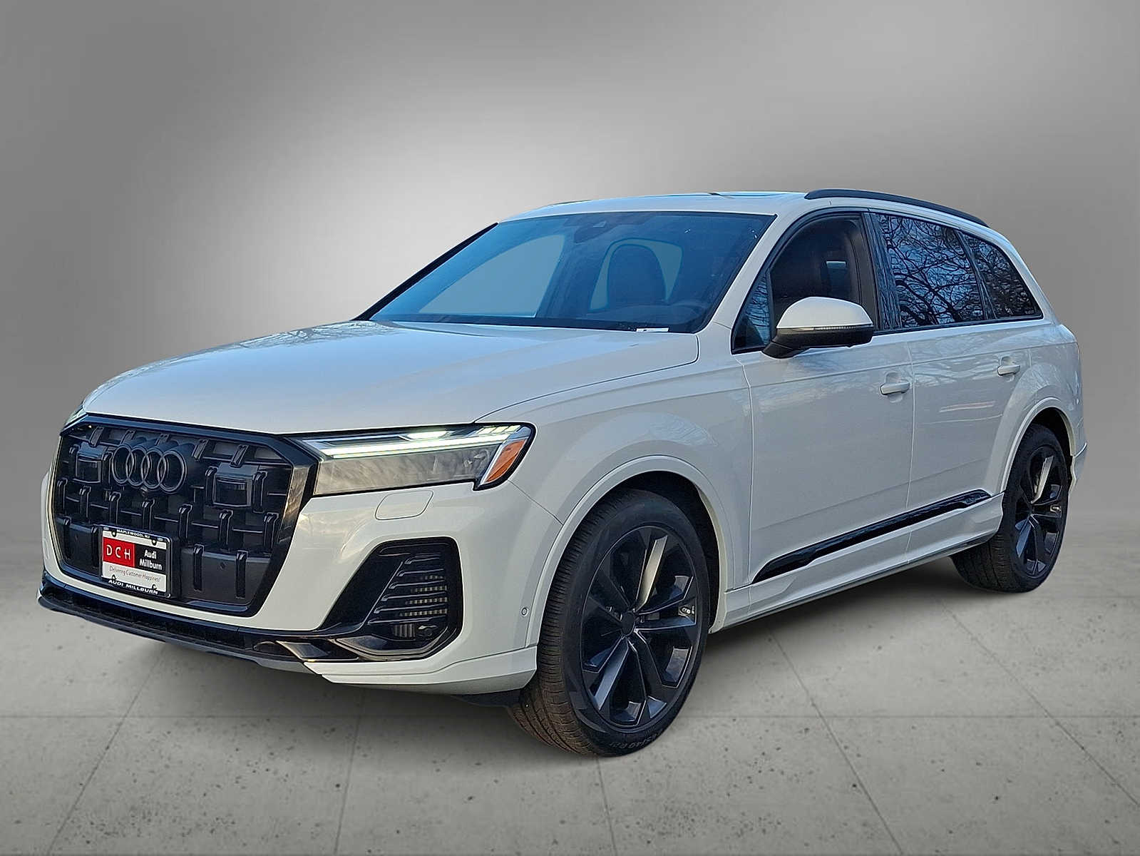 Thumbnail: 2026 Audi Q7 - 1
