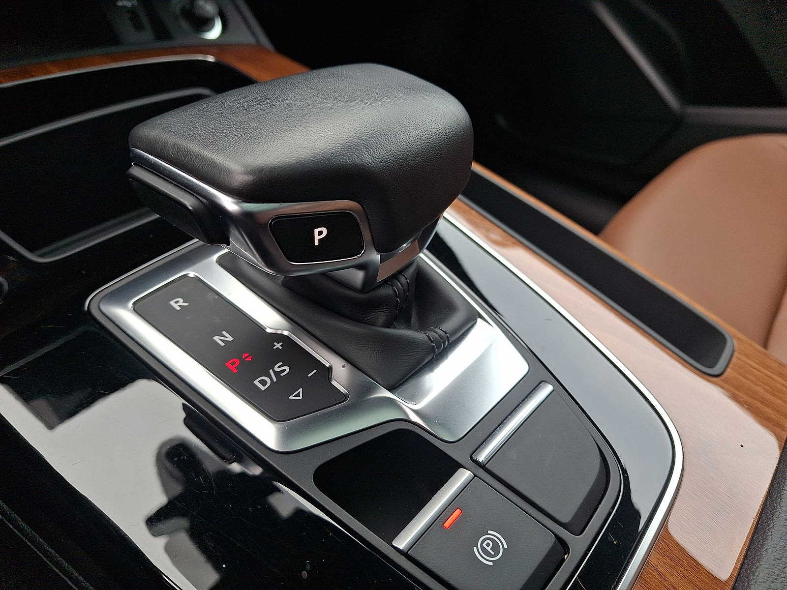 Thumbnail: 2023 Audi Q5 - 12