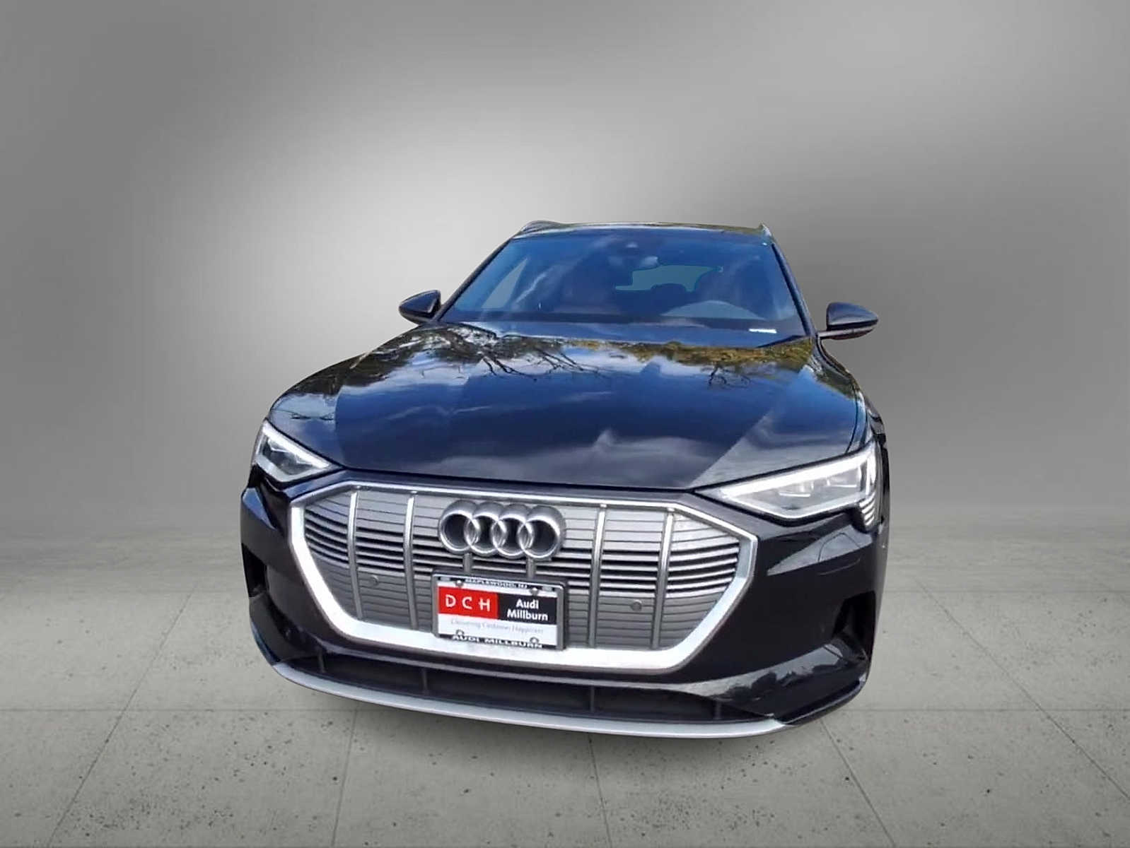 Thumbnail: 2021 Audi e-tron - 3