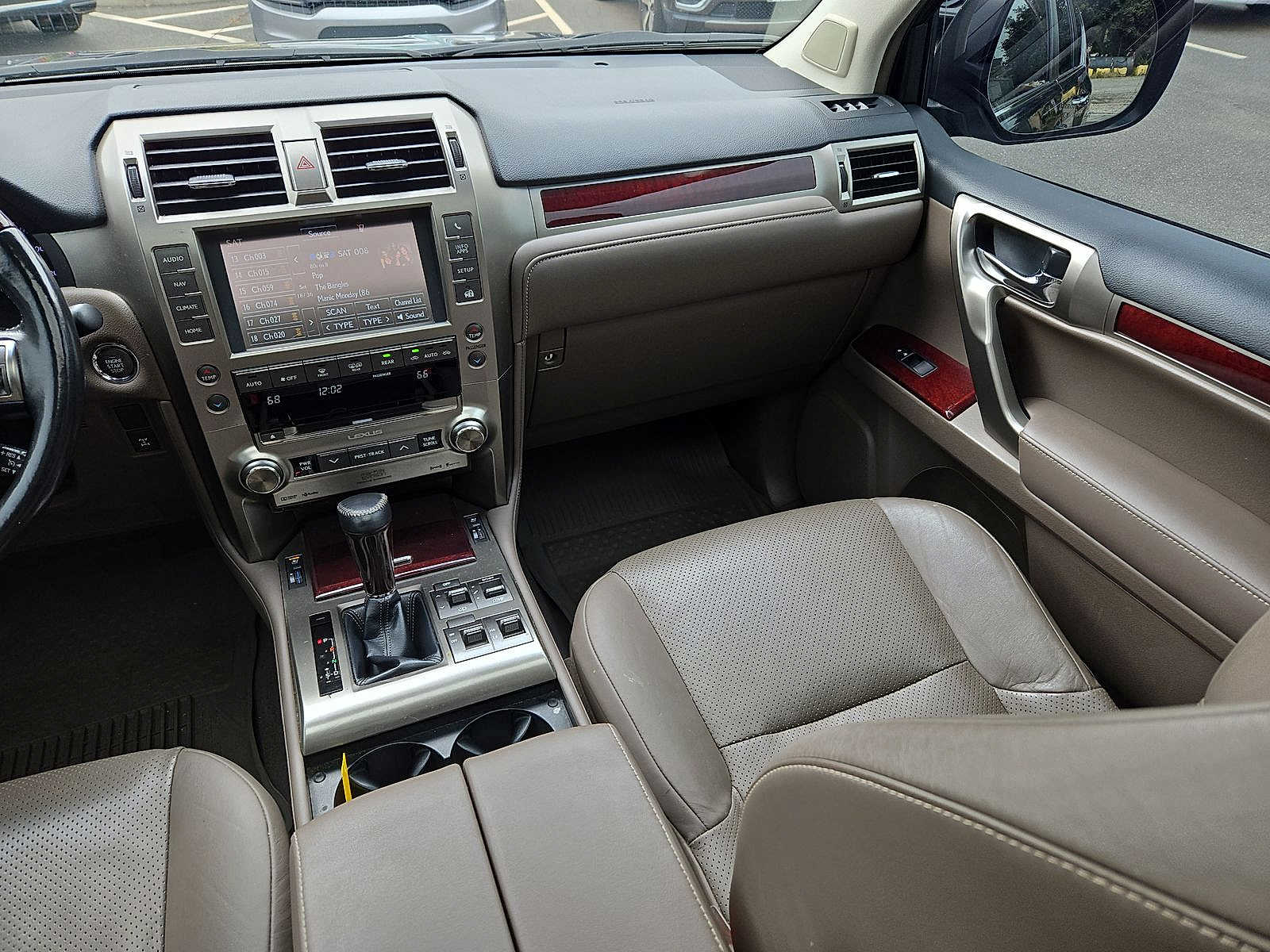 Thumbnail: 2019 Lexus GX - 11