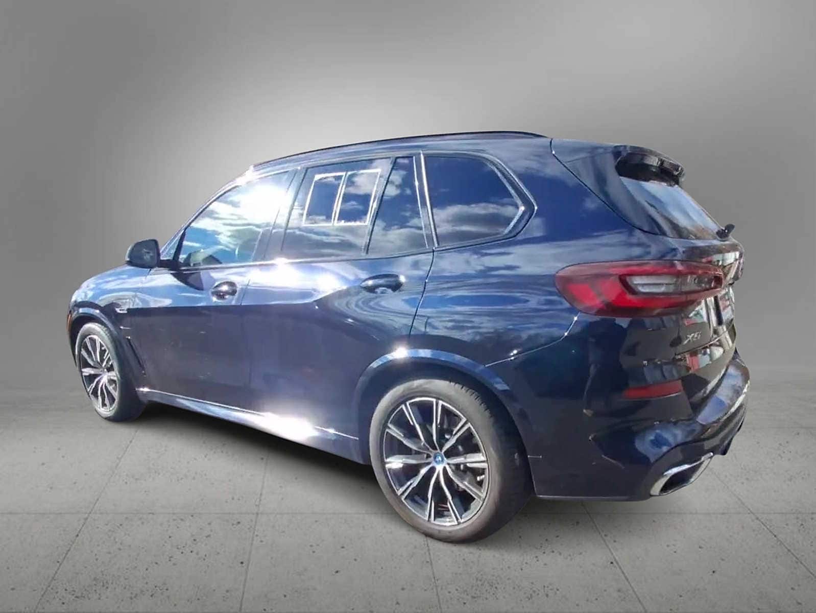 Thumbnail: 2022 BMW X5 - 6