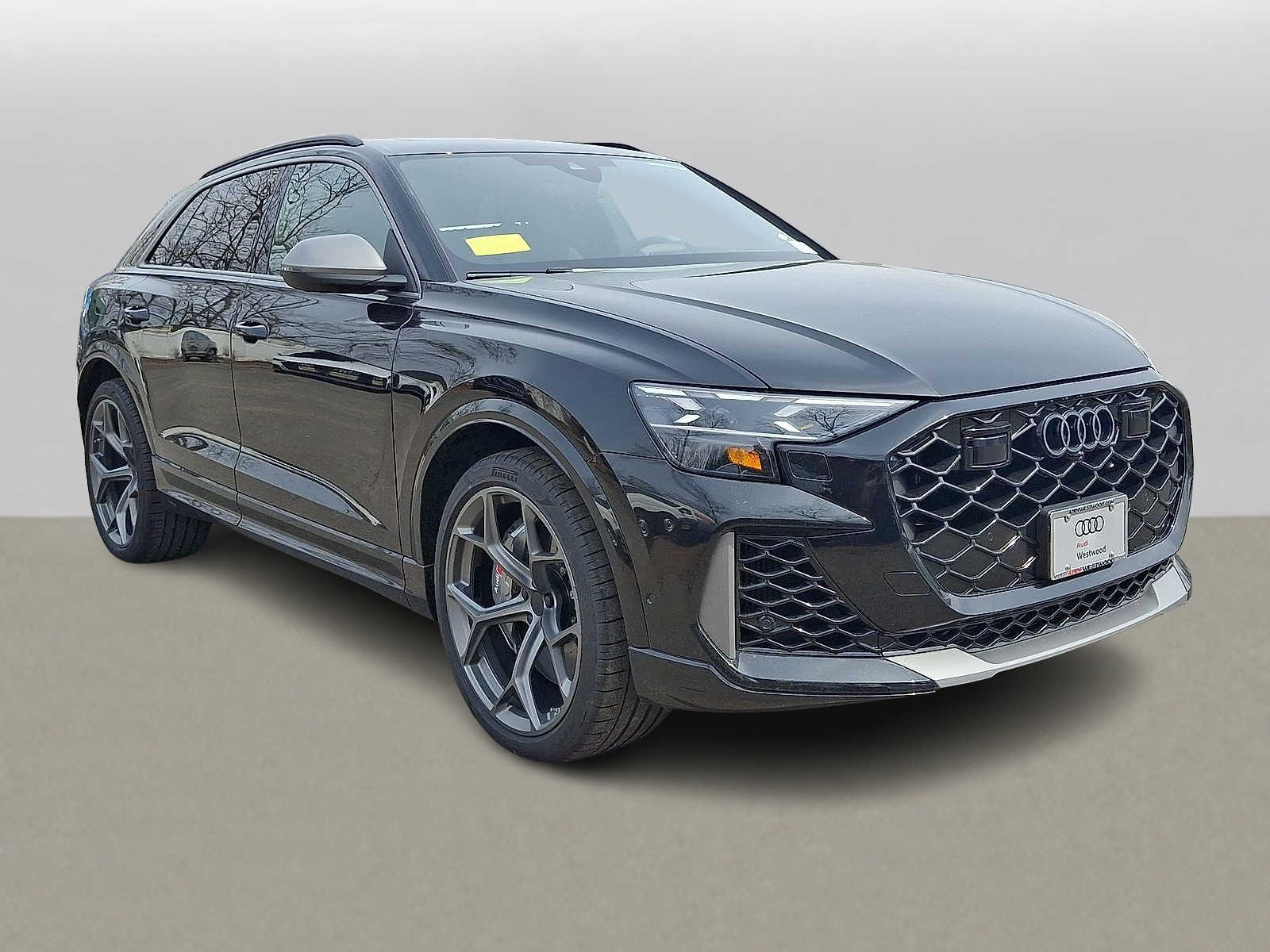 Thumbnail: 2026 Audi RS Q8 - 10