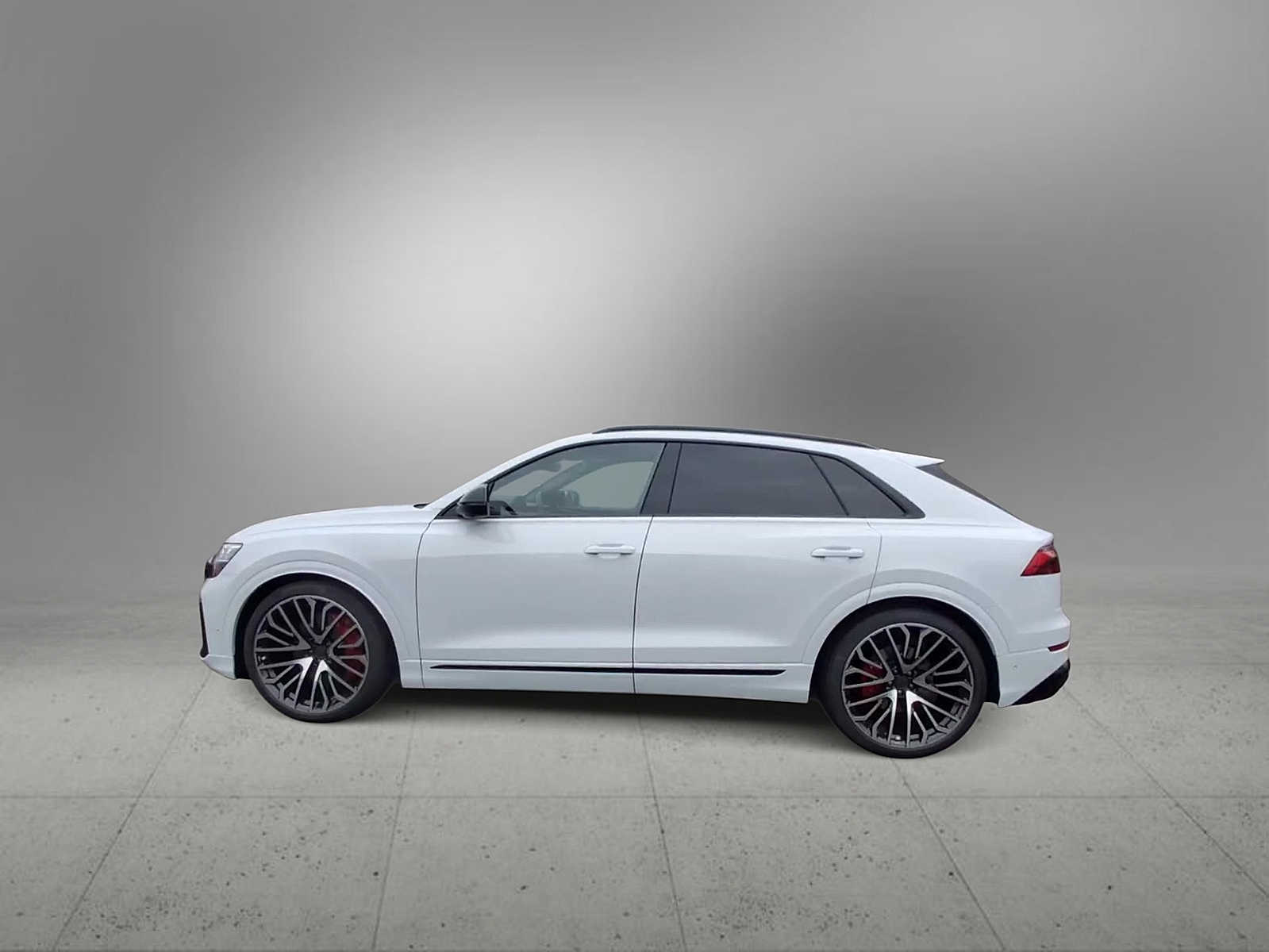 Thumbnail: 2026 Audi SQ8 - 5