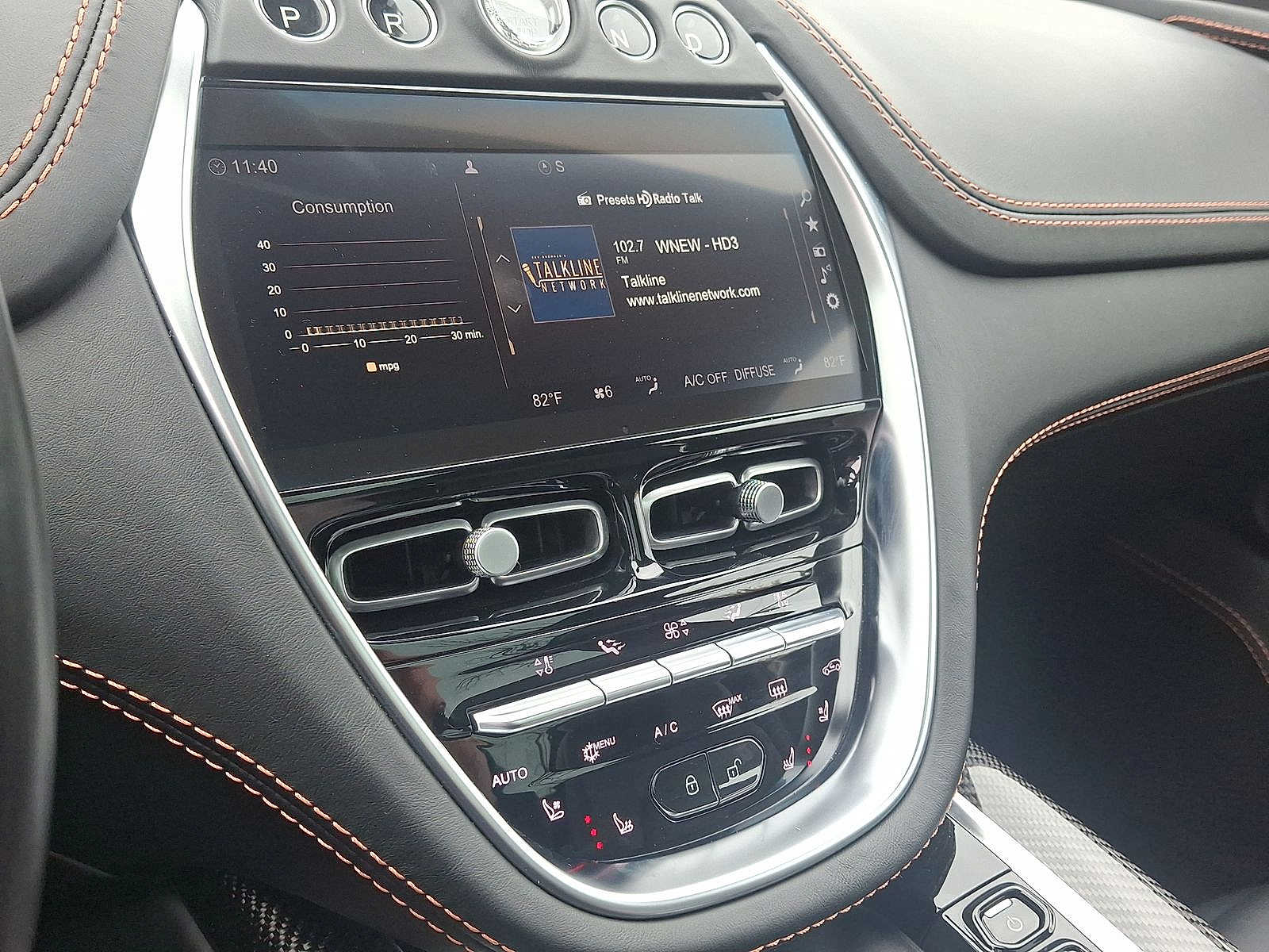 Thumbnail: 2021 Aston Martin DBX - 14