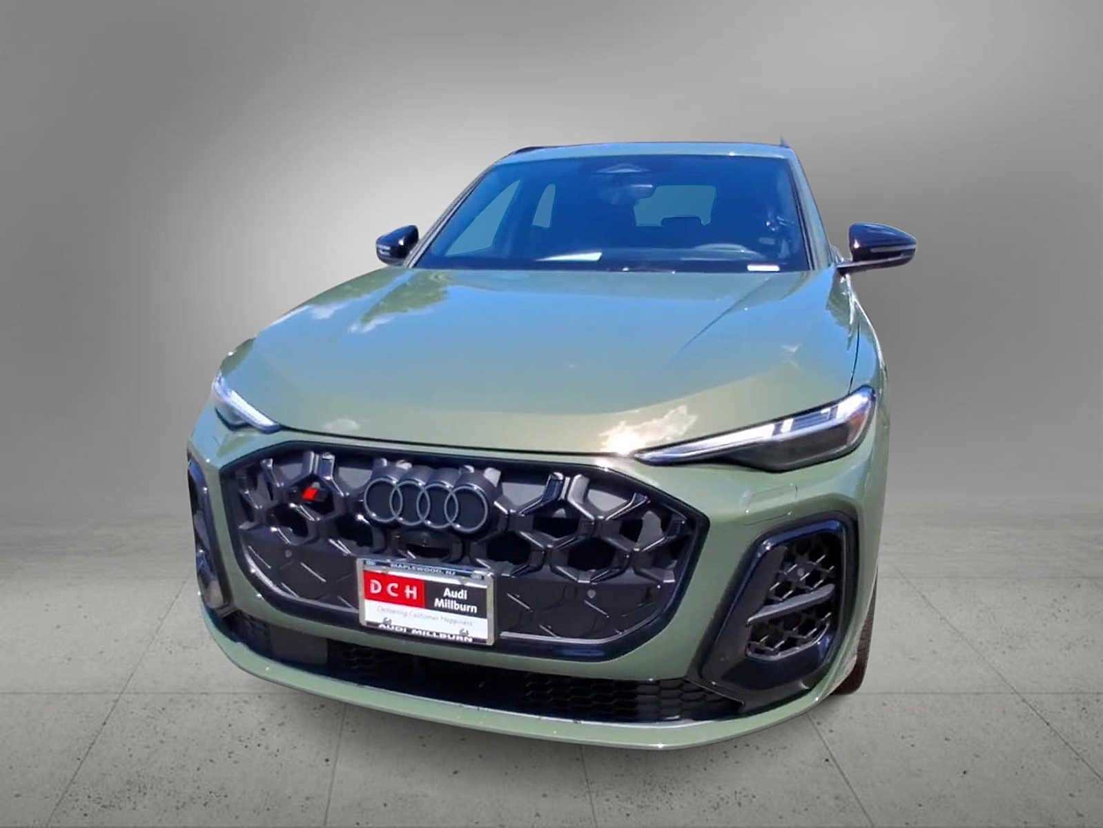Thumbnail: 2026 Audi SQ5 - 3