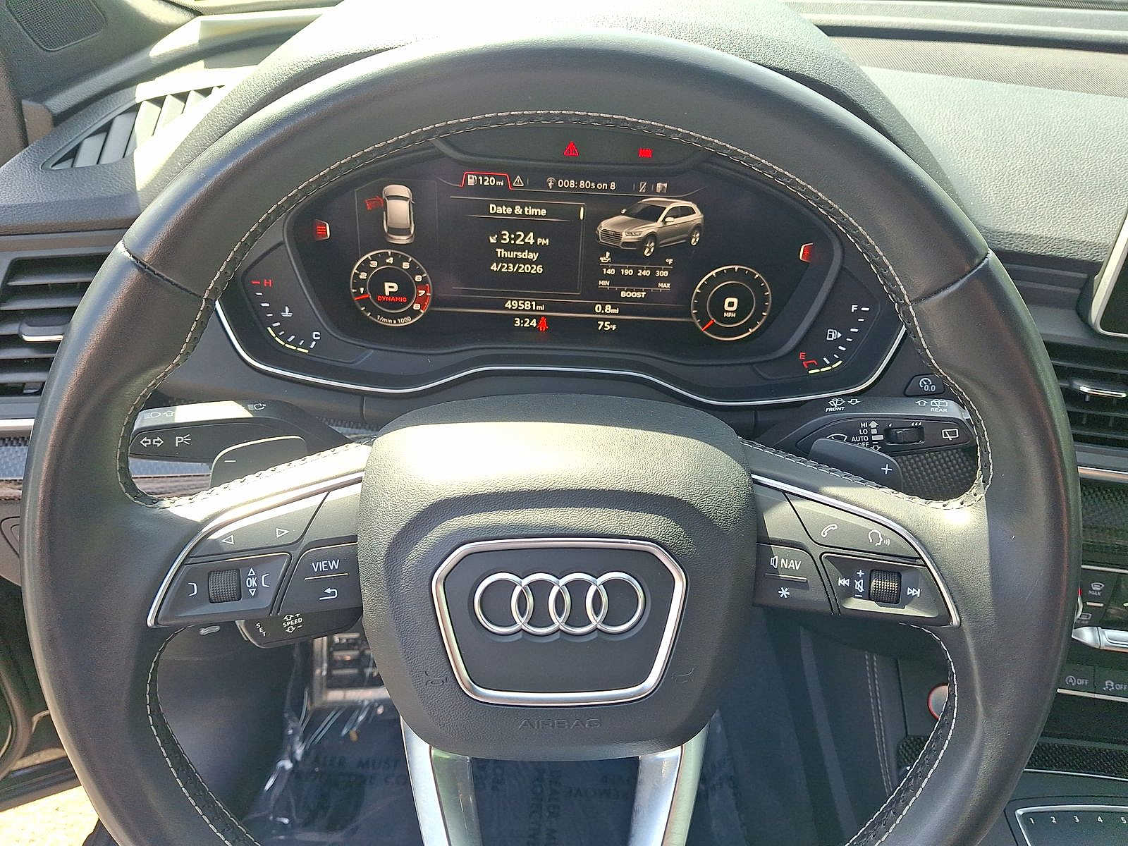 Thumbnail: 2020 Audi SQ5 - 16