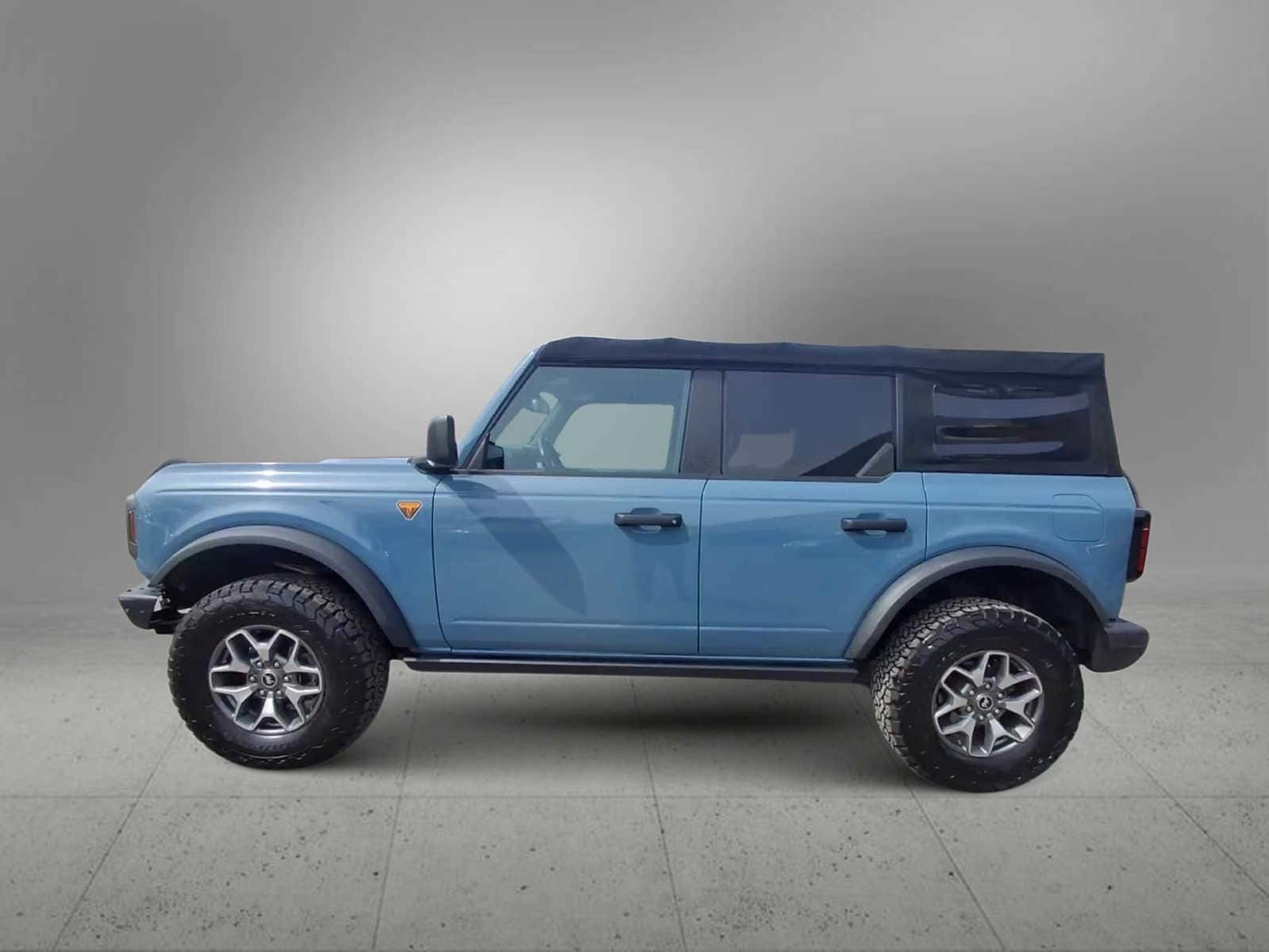 Thumbnail: 2021 Ford Bronco - 5