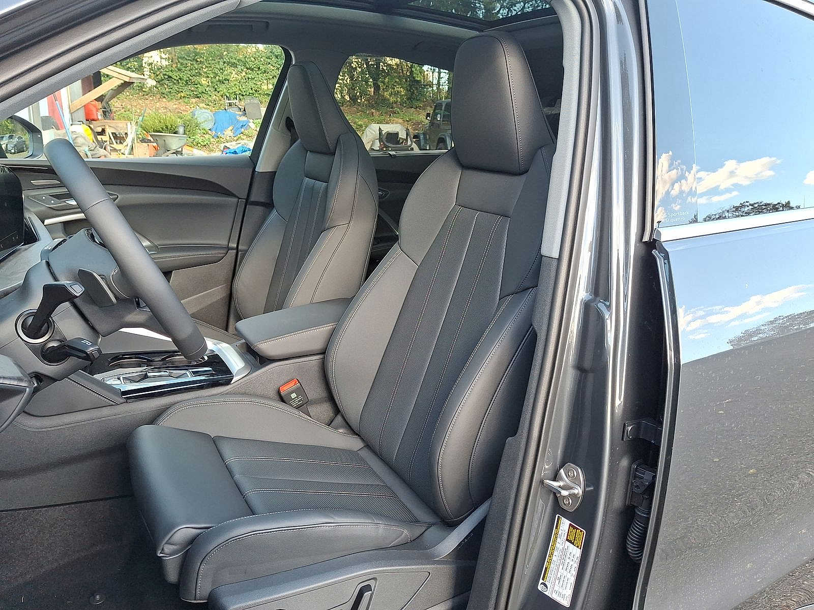 Thumbnail: 2025 Audi Q5 - 13