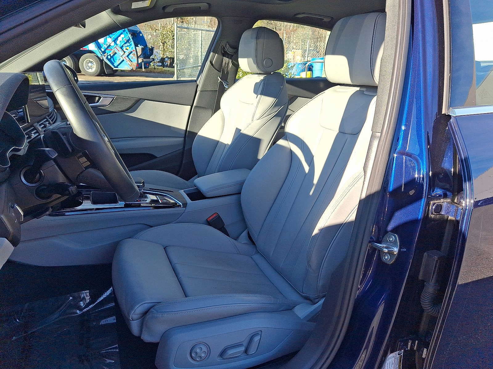 Thumbnail: 2023 Audi A4 - 11