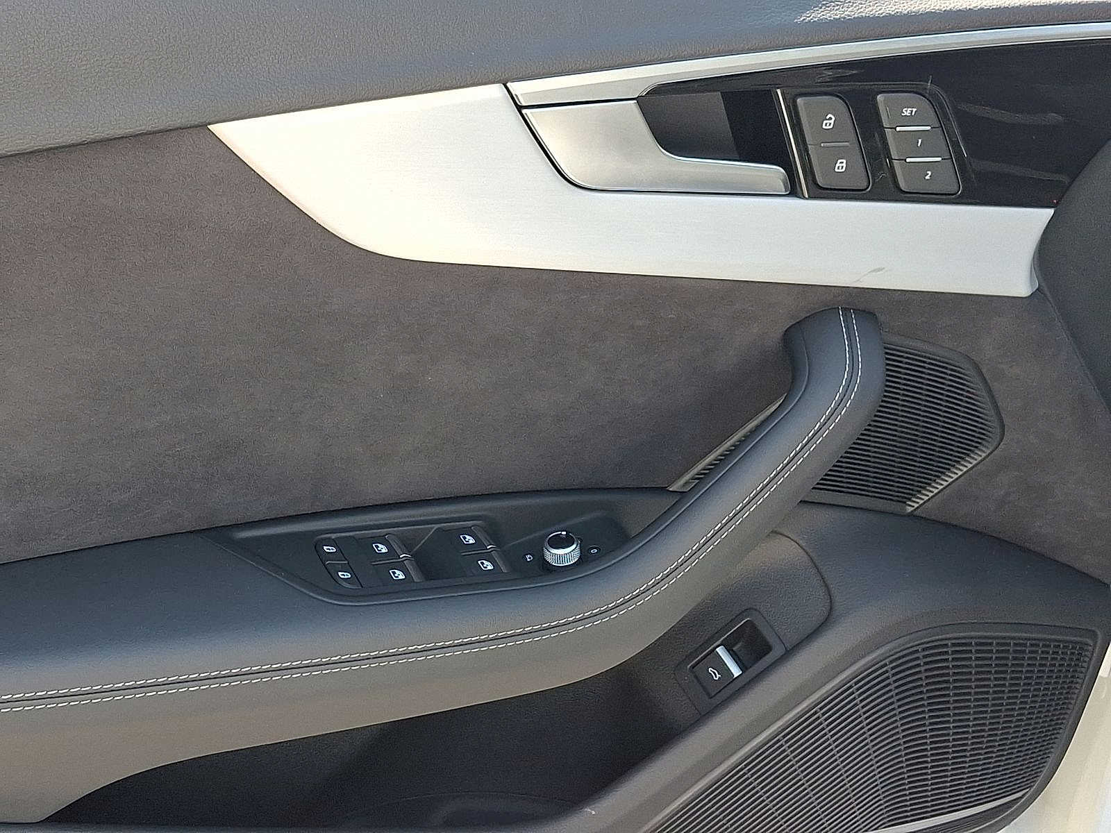 Thumbnail: 2023 Audi A4 - 10