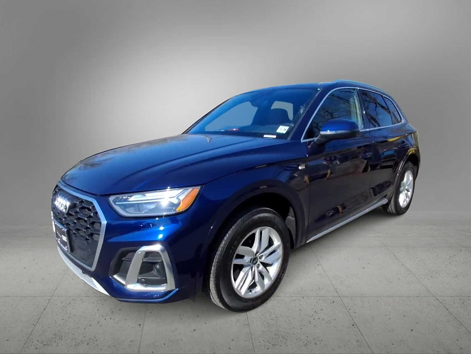 Thumbnail: 2023 Audi Q5 - 4