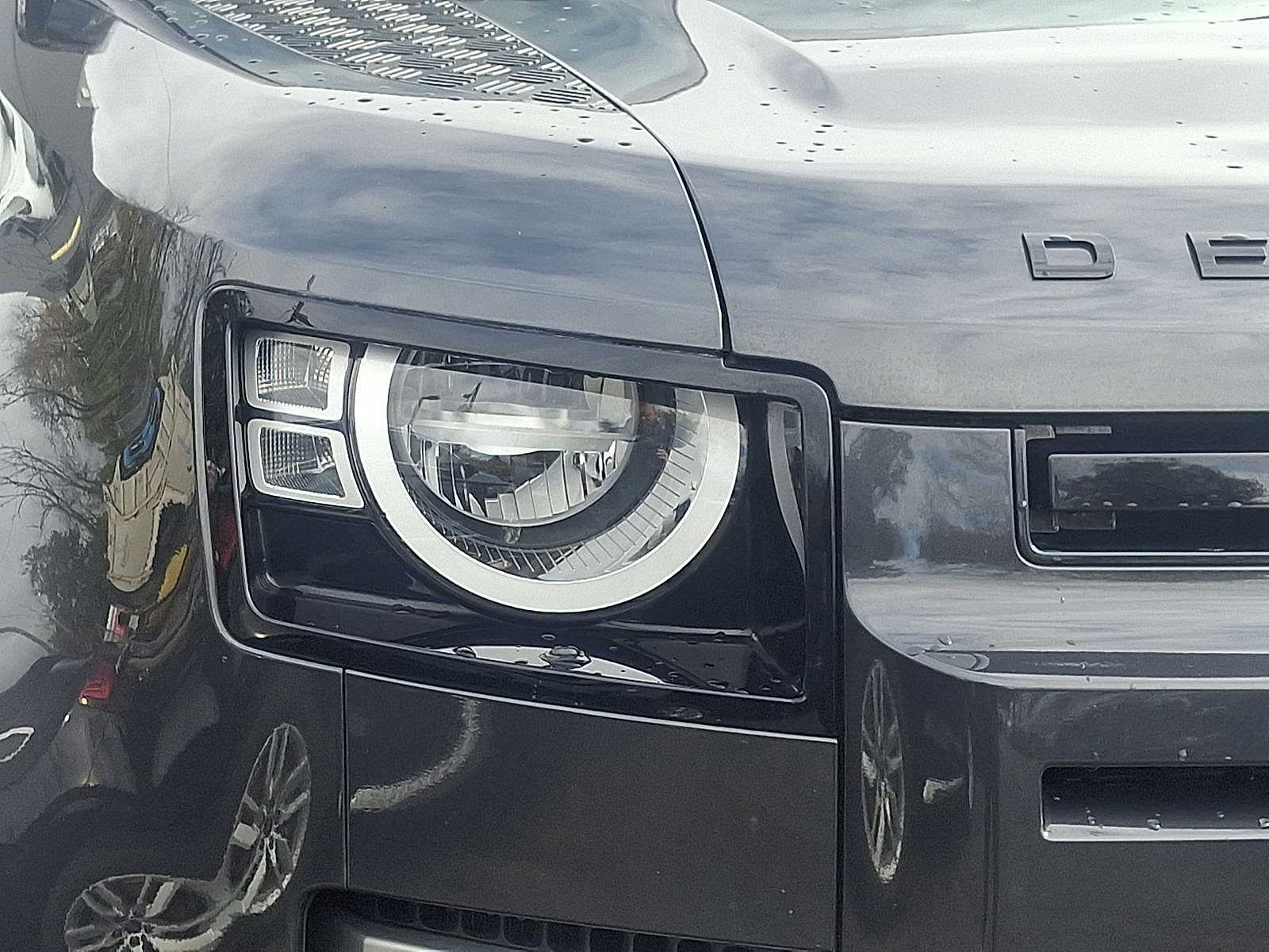 Thumbnail: 2023 Land Rover Defender - 26