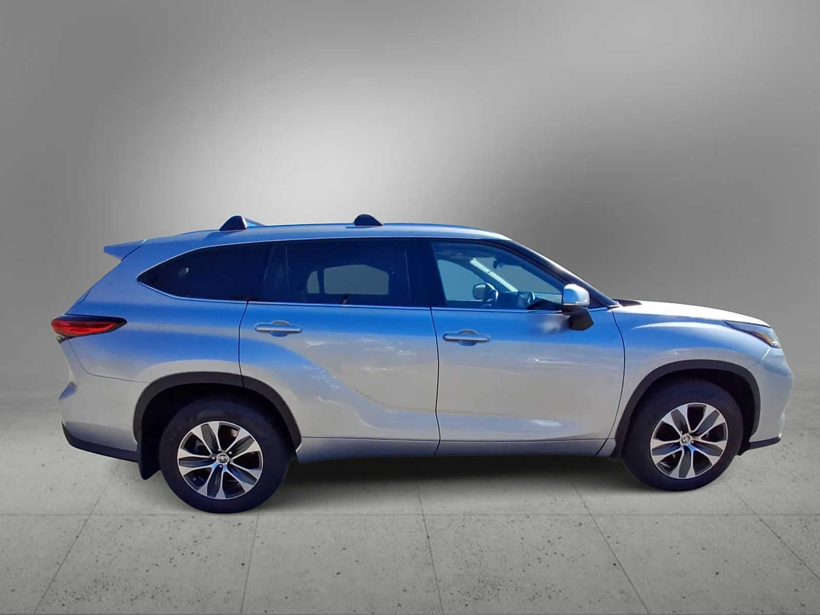 Thumbnail: 2020 Toyota Highlander - 9