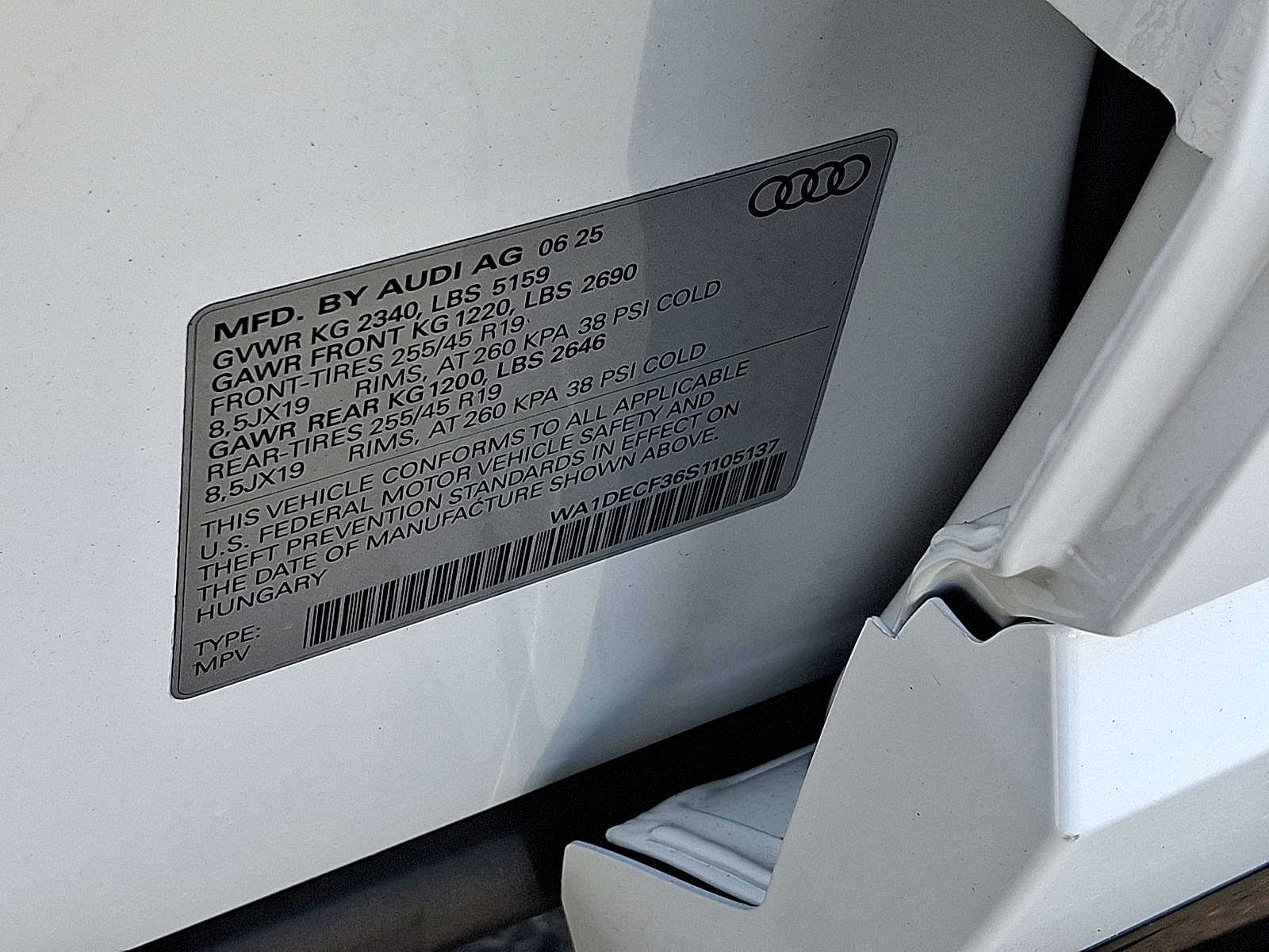 Thumbnail: 2025 Audi Q3 - 16