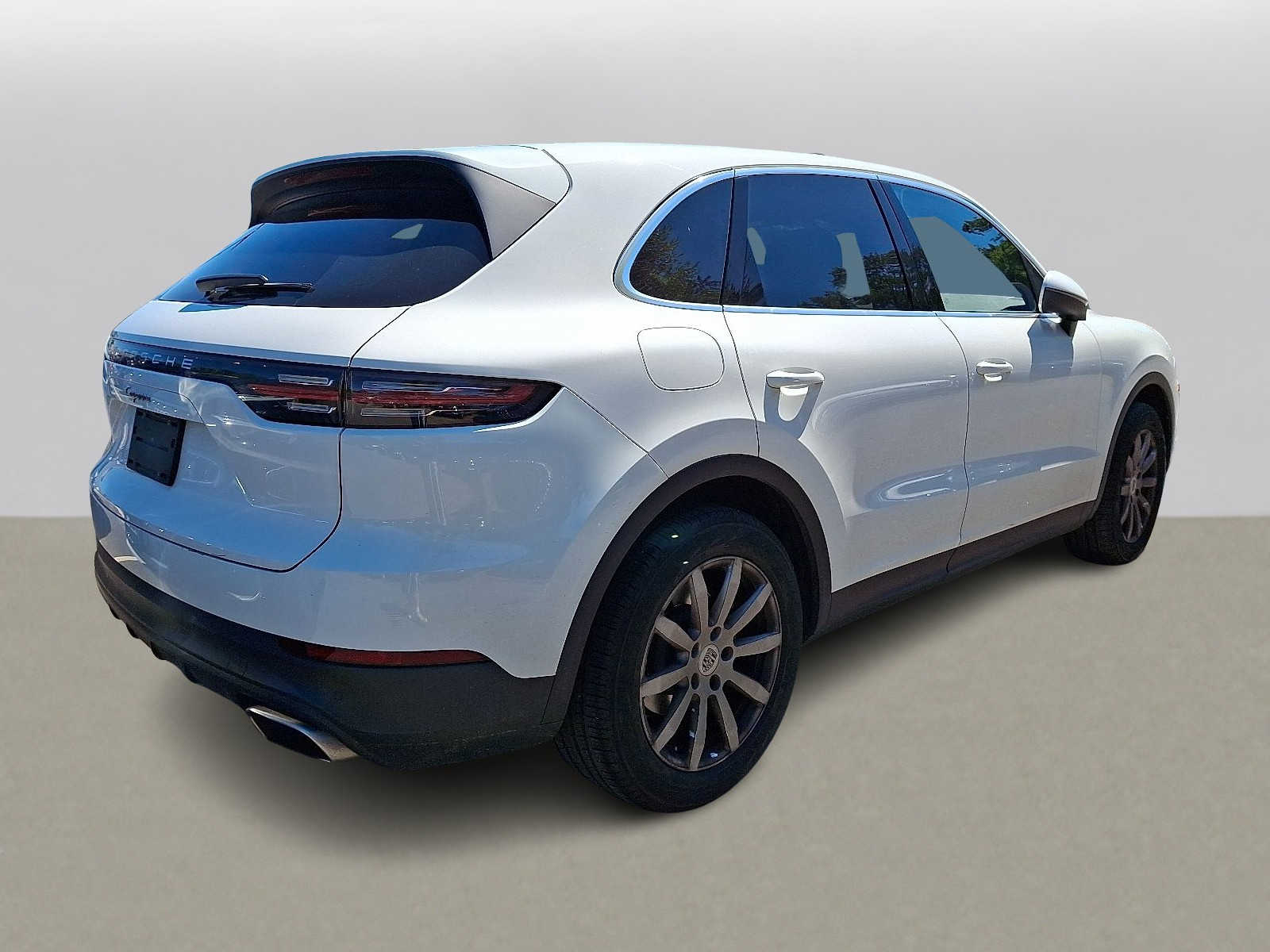 Thumbnail: 2019 Porsche Cayenne - 3